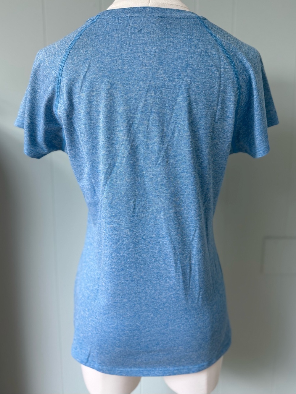 The North Face Performance V-Neck Athletic Tee Heather Blue Size Small - Picture 2 of 8